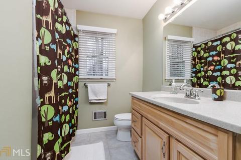 1946 Royal Ct, Chamblee, GA 30341 photo 24