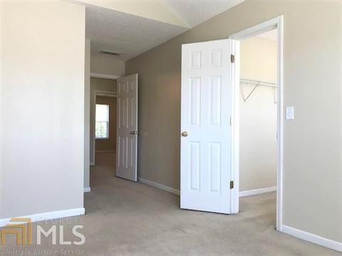 7166 Georges, Morrow, GA 30260 photo 9