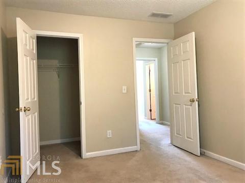 7166 Georges, Morrow, GA 30260 photo 19