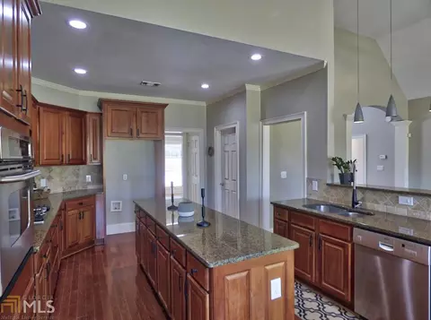 225 Legends Trce, Mcdonough, GA 30253 photo 8