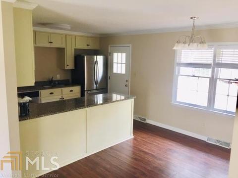 231 Oak Cliff Dr, Toccoa, GA 30577 photo 4