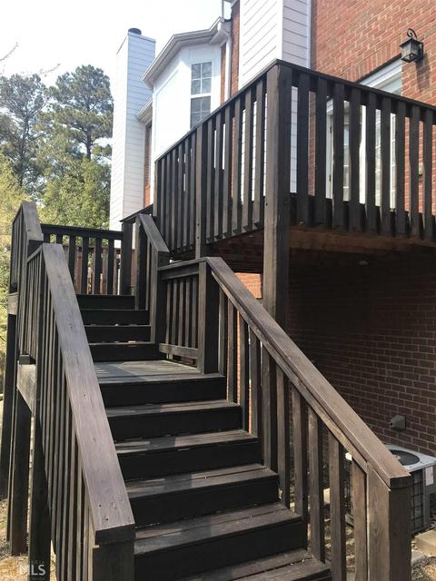 2103 Millgate Ln, Buford, GA 30519 photo 2