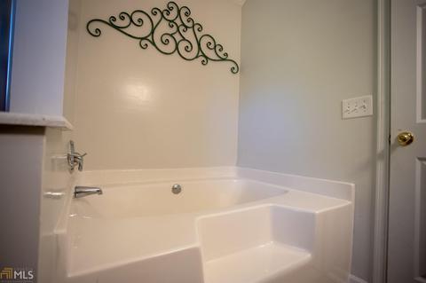 73 Thomas Rd, Lagrange, GA 30241 photo 19