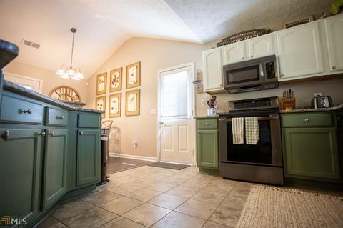 73 Thomas Rd, Lagrange, GA 30241 photo 5