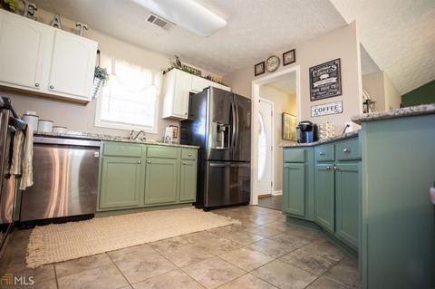 73 Thomas Rd, Lagrange, GA 30241 photo 4