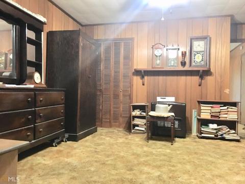 192 Persimmon St, Toccoa, GA 30577 photo 5