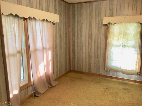 192 Persimmon St, Toccoa, GA 30577 photo 9