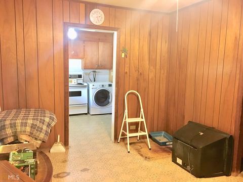 192 Persimmon St, Toccoa, GA 30577 photo 6