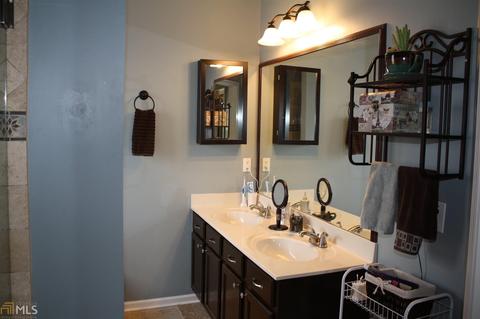 1320 Red Cedar Trl, Suwanee, GA 30024 photo 23
