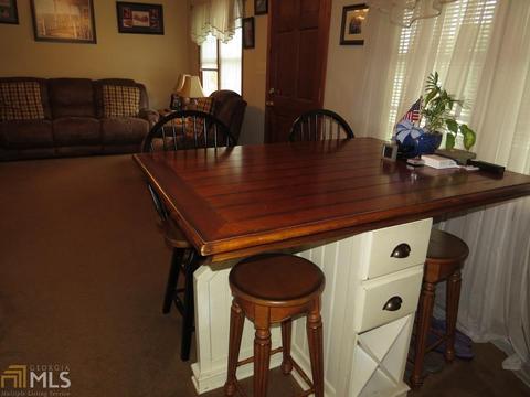 125 Mitchell St, Toccoa, GA 30577 photo 3