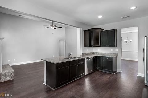 404 Princeton Ct, Hampton, GA 30228 photo 10
