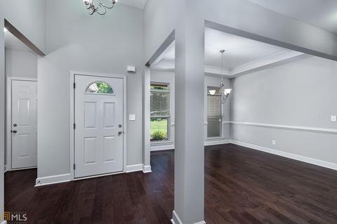 404 Princeton Ct, Hampton, GA 30228 photo 4