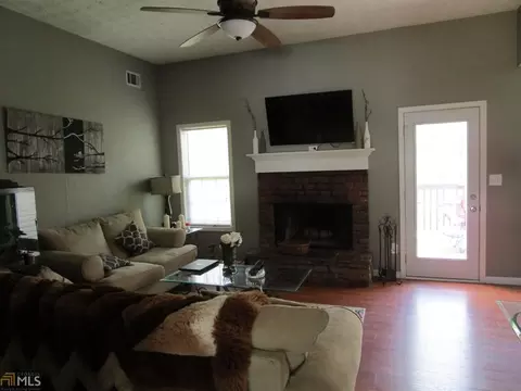 60 Shenandoah Ct, Covington, GA 30016 photo 3