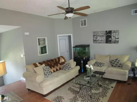 60 Shenandoah Ct, Covington, GA 30016 photo 4