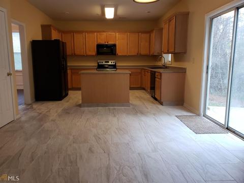 6052 Foxcroft Ct, Morrow, GA 30260 photo 6