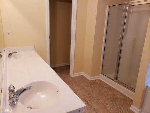 6052 Foxcroft Ct, Morrow, GA 30260 photo 8