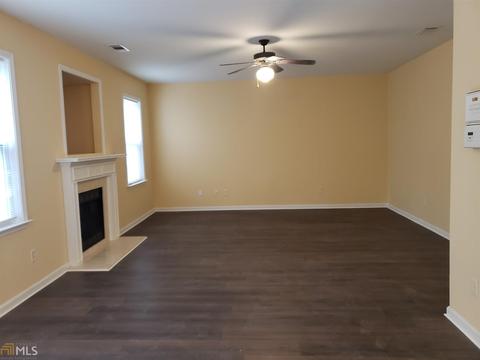 6052 Foxcroft Ct, Morrow, GA 30260 photo 2