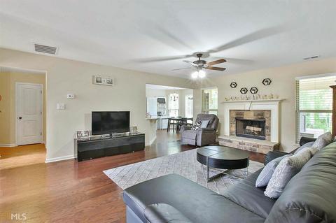 303 Jasmine Ln, Lagrange, GA 30241 photo 9
