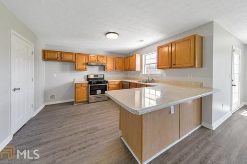 392 Kimberwick Dr, Hampton, GA 30228 photo 9