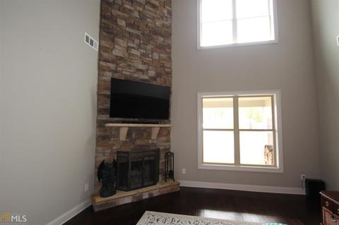 595 Cottage Loop, Pendergrass, GA 30567 photo 5