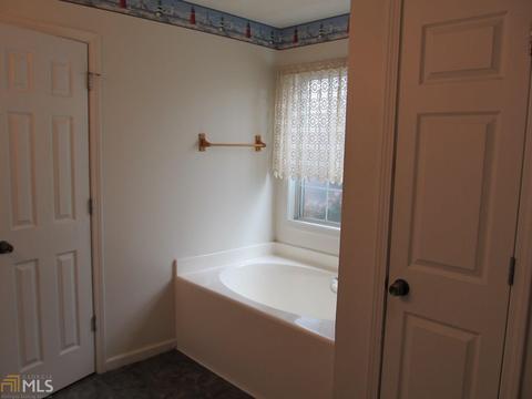 352 Cattlemans Cir, Mcdonough, GA 30252 photo 10
