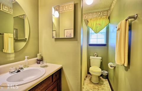 102 Shady Oak, Lagrange, GA 30240 photo 9