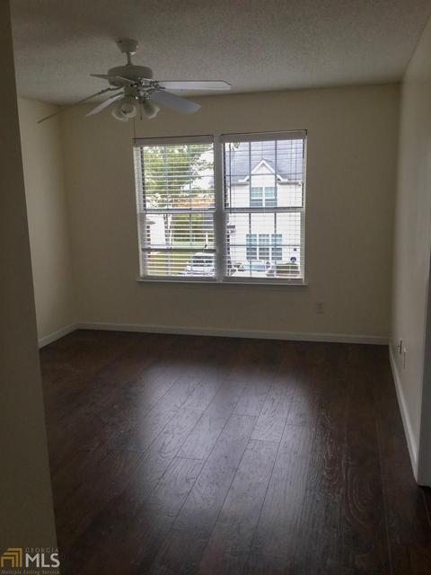2282 Nicole Dr, Hampton, GA 30228 photo 2