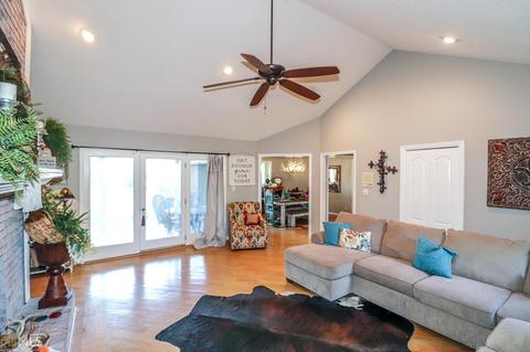 200 Cedar Ridge Dr, Perry, GA 31069 photo 4