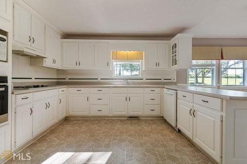5760 Fields Rd, Gainesville, GA 30506 photo 9