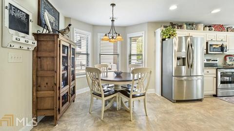 135 Fair Oaks Ct, Commerce, GA 30529 photo 8