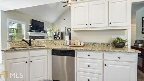 135 Fair Oaks Ct, Commerce, GA 30529 photo 10