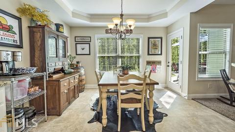 135 Fair Oaks Ct, Commerce, GA 30529 photo 12