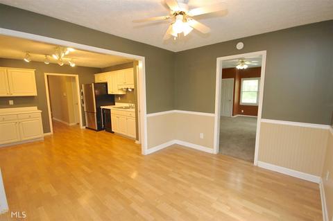 180 Winfair Dr, Tyrone, GA 30290 photo 17
