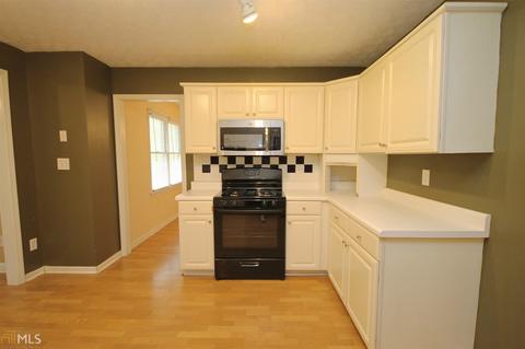 180 Winfair Dr, Tyrone, GA 30290 photo 13