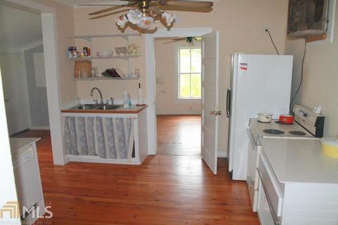 184 S Pine St, Toccoa, GA 30577 photo 5