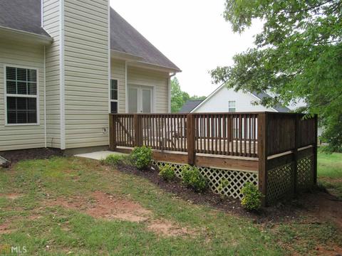 1382 Charleston Ave, Commerce, GA 30529 photo 3