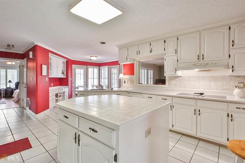 475 Pendleton Trl, Tyrone, GA 30290 photo 12