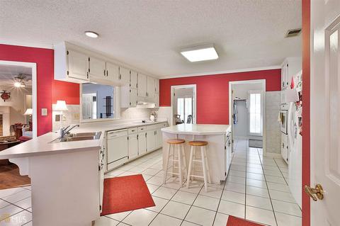 475 Pendleton Trl, Tyrone, GA 30290 photo 11