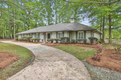 475 Pendleton Trl, Tyrone, GA 30290 photo 3