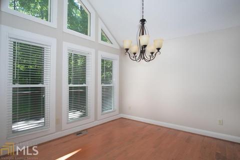 110 Ridge Rd, Berkeley Lake, GA 30096 photo 9