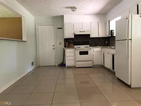 6444 King George Way, Morrow, GA 30260 photo 2