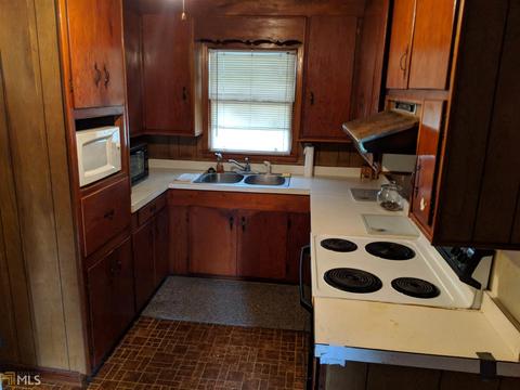 413 E Winthrope Ave, Millen, GA 30442 photo 5