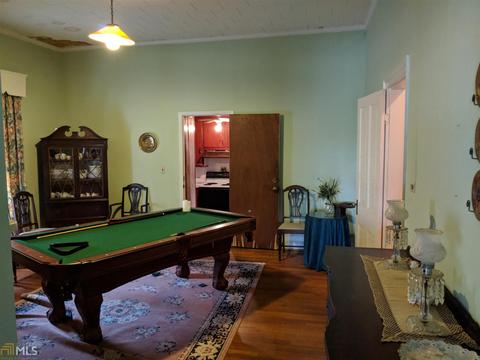 413 E Winthrope Ave, Millen, GA 30442 photo 9