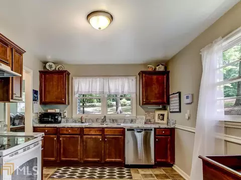 172 Maddox Rd, Buford, GA 30519 photo 22