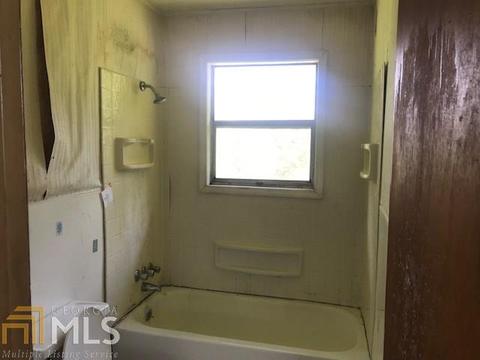 166 Peachtree St, Haddock, GA 31033 photo 3