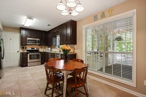 4052 Gables Ct, Buford, GA 30519 photo 7