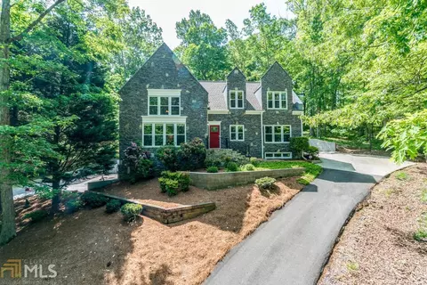 137 Timberlost Trl, Suwanee, GA 30024 photo 1