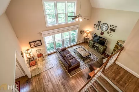 137 Timberlost Trl, Suwanee, GA 30024 photo 5