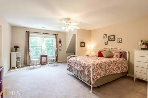 137 Timberlost Trl, Suwanee, GA 30024 photo 16