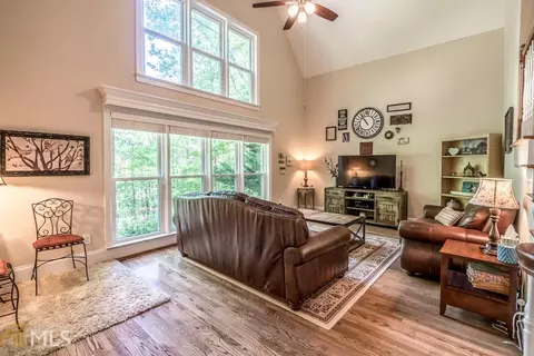 137 Timberlost Trl, Suwanee, GA 30024 photo 6